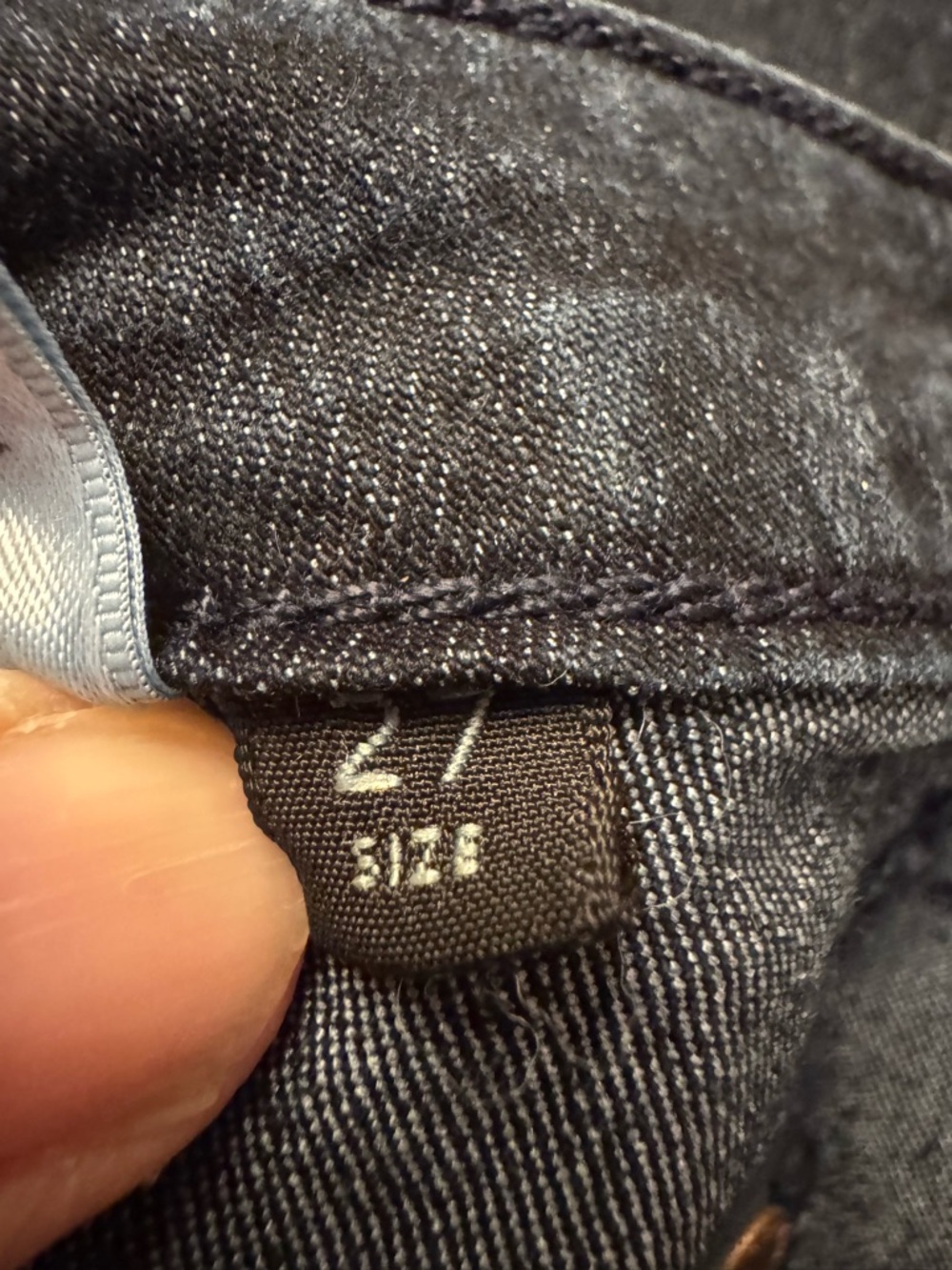 Rich & Skinny Women's Dark Wash Skinny Jeans Size 27, Stretch Denim, 28" Inseam - Picture 8 of 9